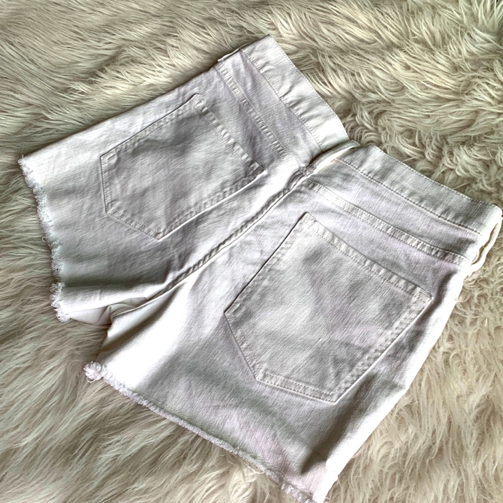 Banana Republic white high-rose 3” shorts